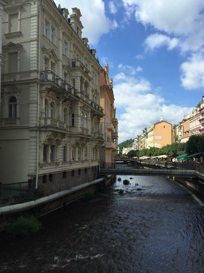 Apartman Vridelni 136 Karlovy Vary Bagian luar foto